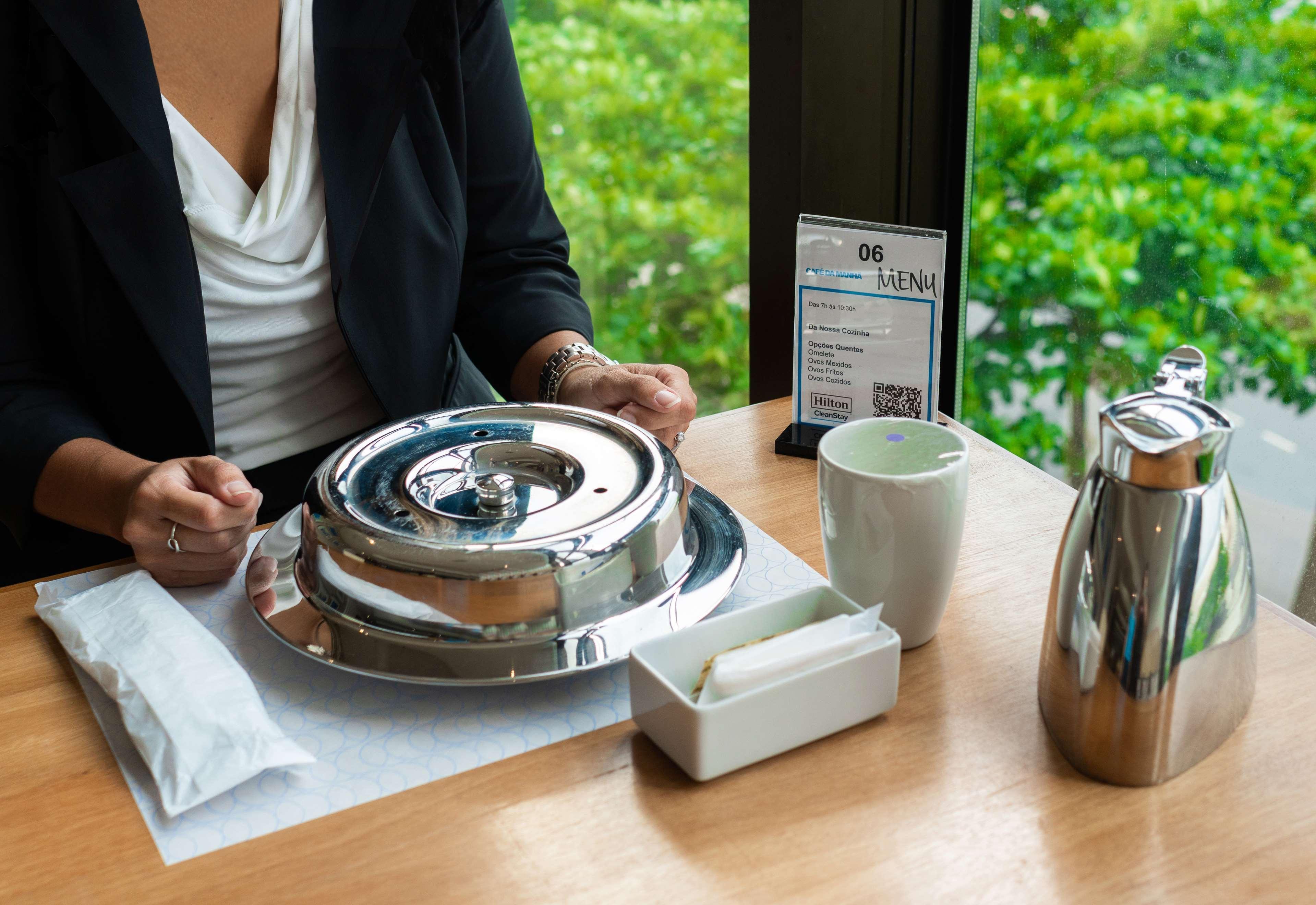 Hilton Copacabana Rio De Janeiro Ngoại thất bức ảnh A chafing dish